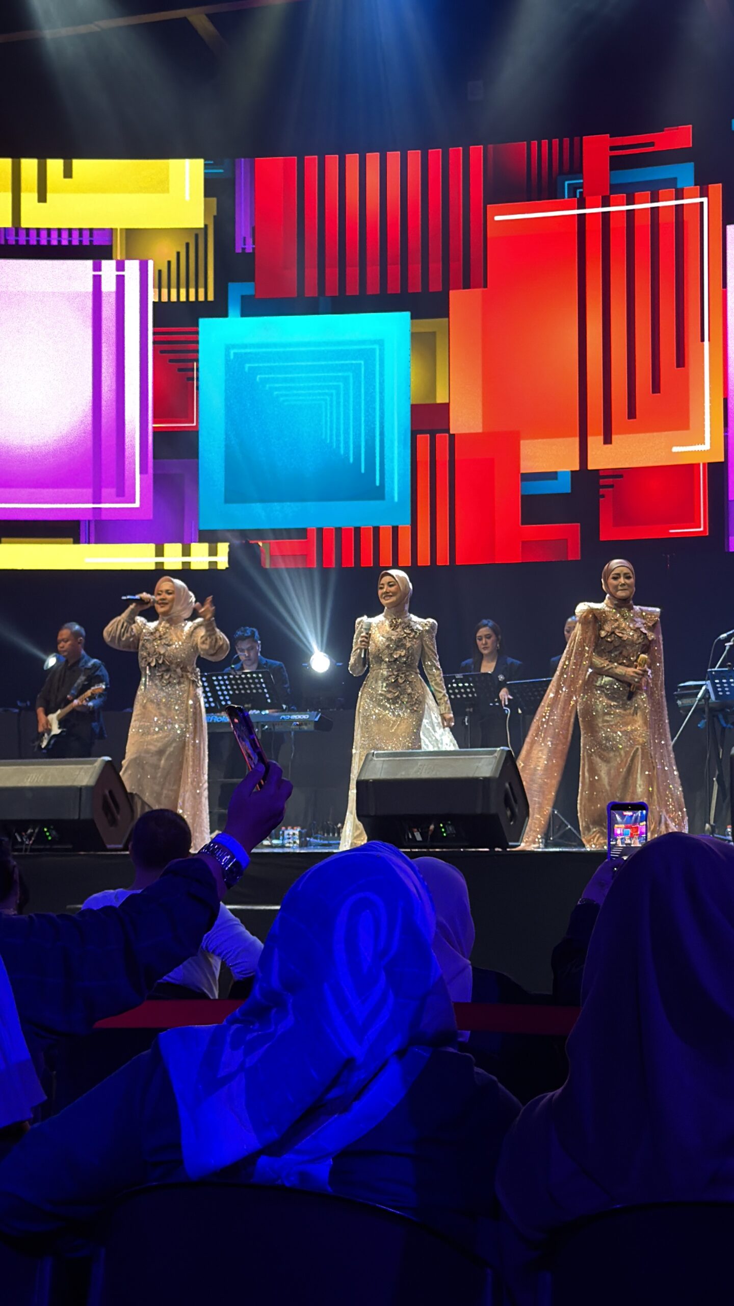 3 Kembang Kembali Bersatu di Balai Sarbini, Bangkitkan Nostalgia Dangdut Indonesia